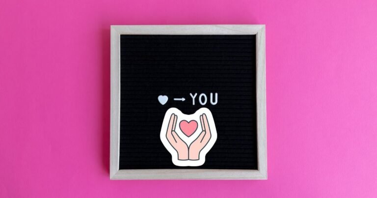 200+ Emotional Heart Touching Love Messages