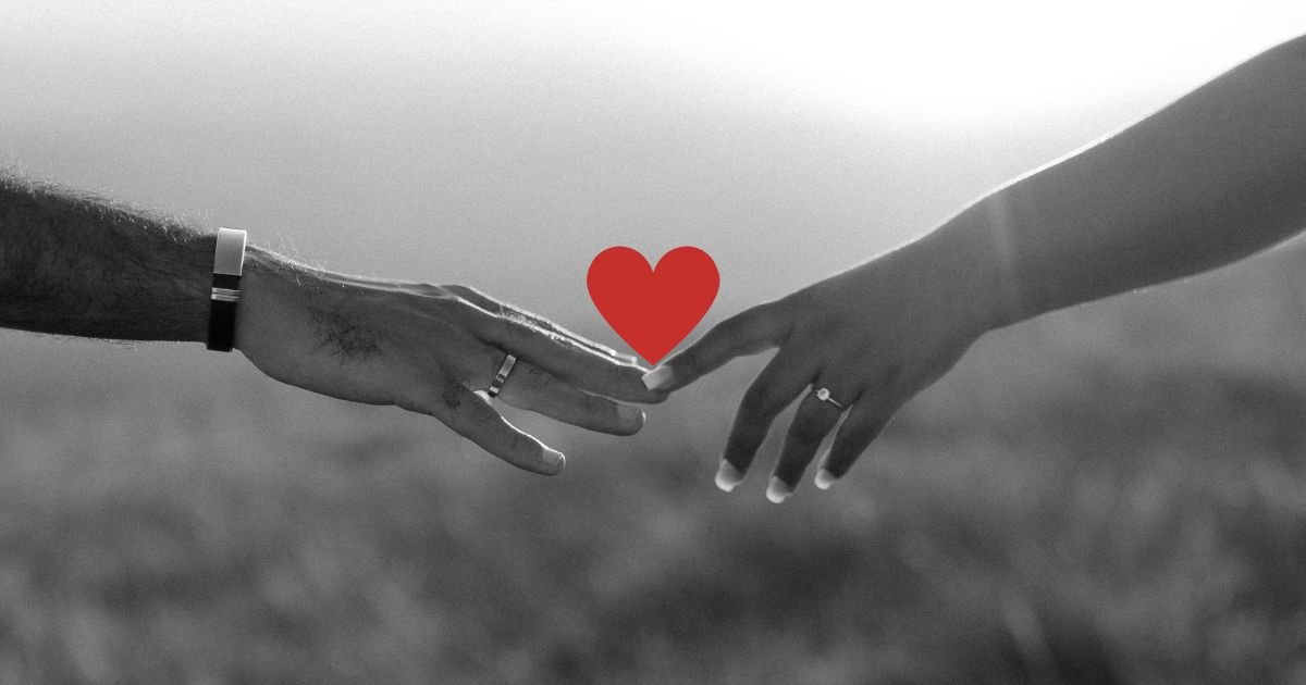 102+ Heart Touching Love Messages for Her